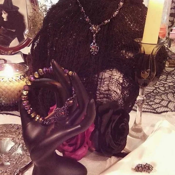 Gothic Victorian Jewelry - Picture 3 of 12